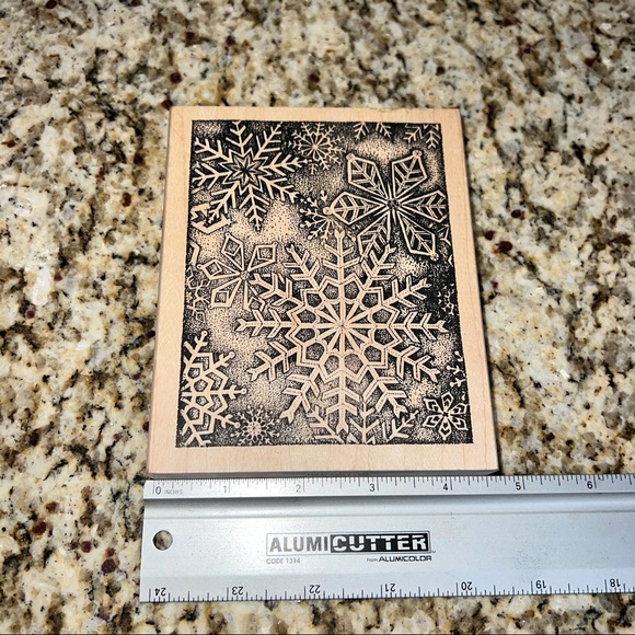 Vintage Snowflake Pattern Rubber Stamp - Picture 1 of 5